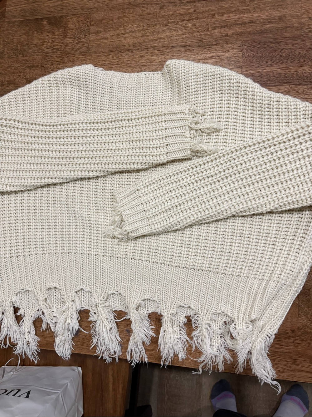 Ladies Small Medium Thick Knit Fringe Oversized Sweater Young Fabulous & Broke